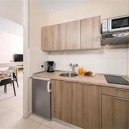 Katoro Plava Laguna *