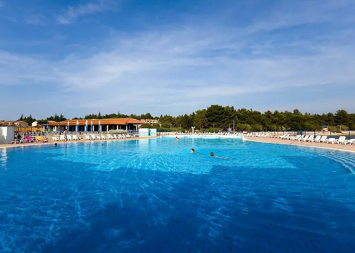 Katoro Plava Laguna 아파트 *