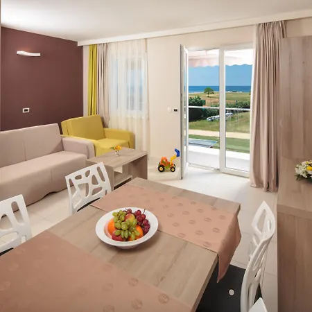 Katoro Plava Laguna Apartment *