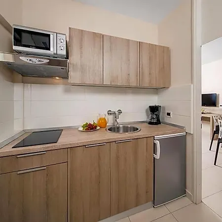 Katoro Plava Laguna * Ουμάγκ