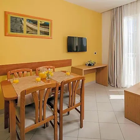 Katoro Plava Laguna Apartmán