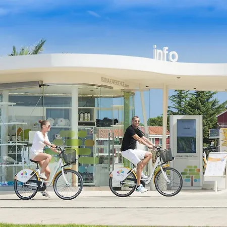 Katoro Plava Laguna *