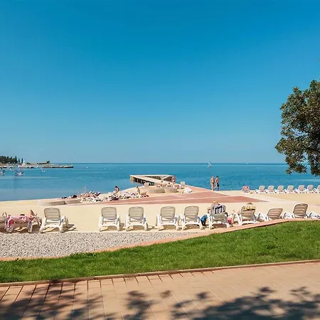 Katoro Plava Laguna *