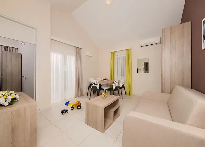 Katoro Plava Laguna