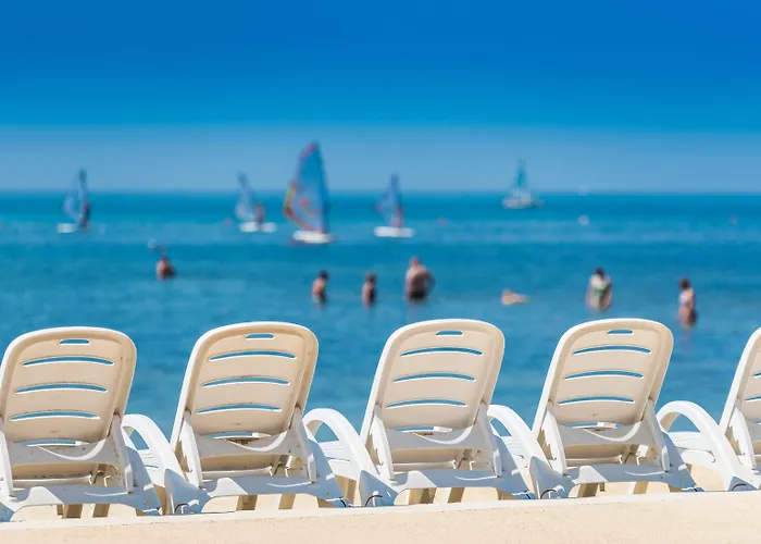 Katoro Plava Laguna Apartman