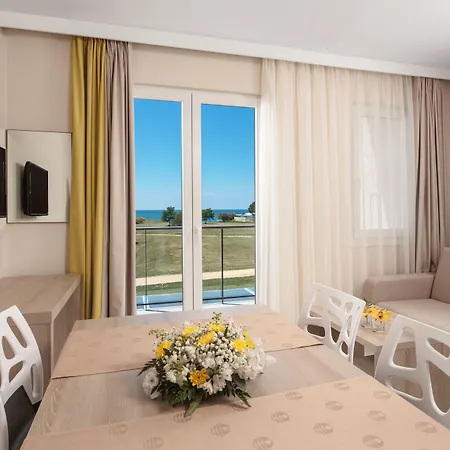 Katoro Plava Laguna * Умаг
